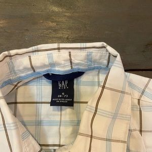 Gap Kids SS button down shirt small EUC